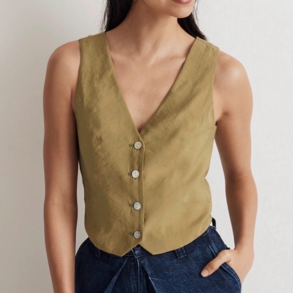 Madewell 
Katrina Crop Vest Top In Softdrape in Tawny Olive